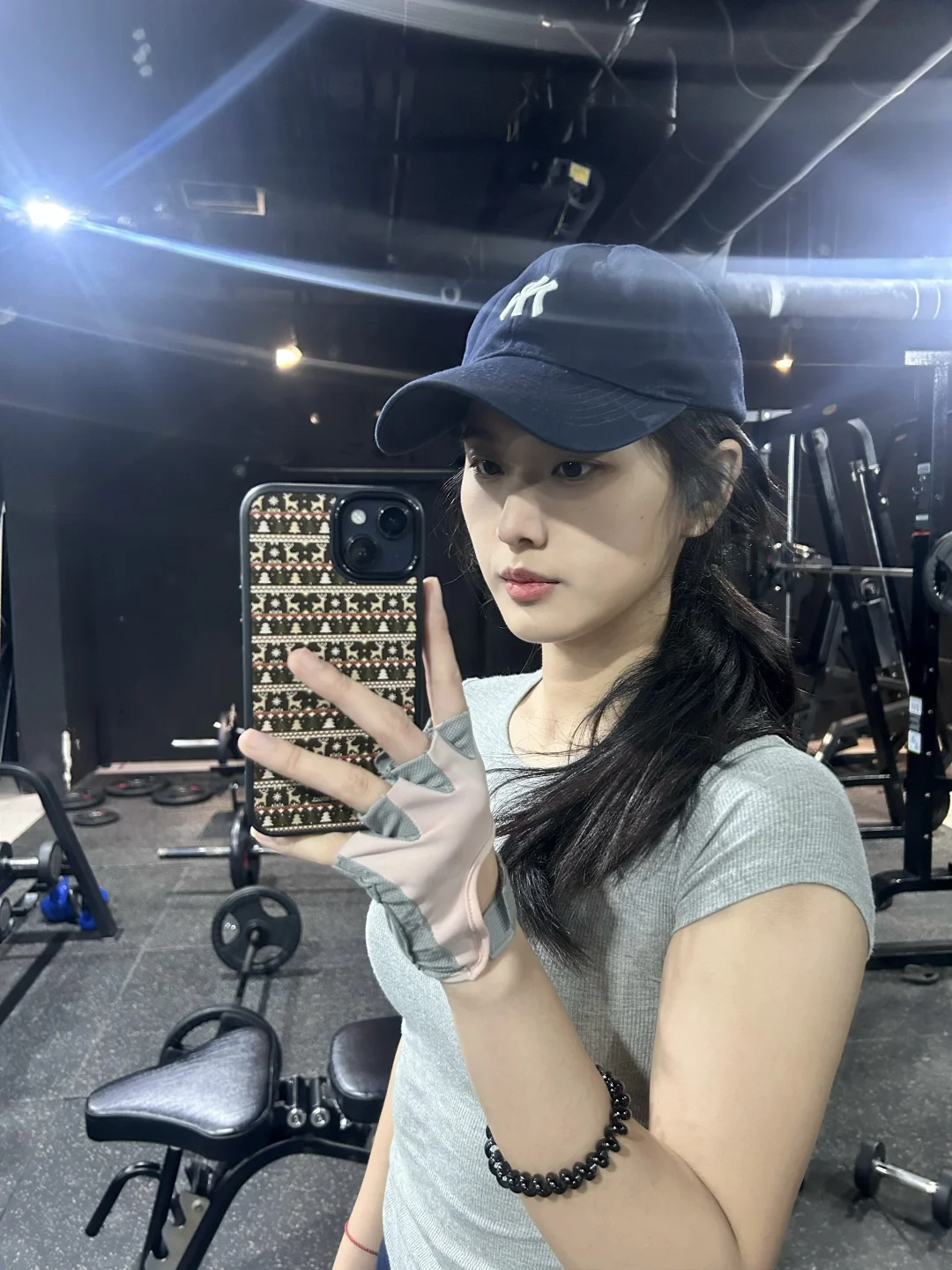 右滑看我的肌肉