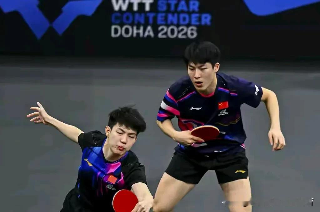 1月30日下午，WTT战报，国乒6连胜

1，🇨🇳黄友政/温瑞博—晋级男双四