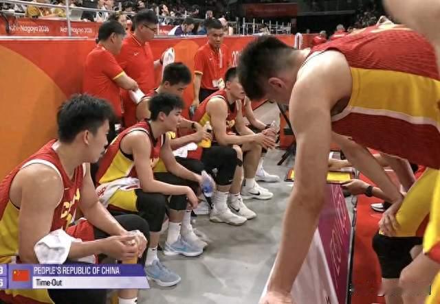 16分钟轰15分！廖三宁高效突击，中国男篮46-29领先巴林