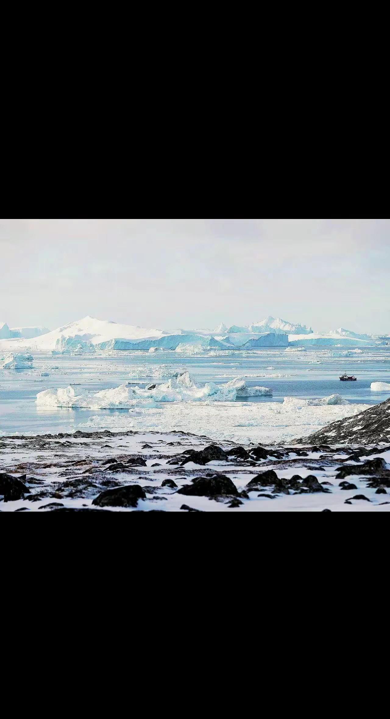 丹麦向格陵兰岛增兵。丹麦军方已开始向格陵兰岛运送军事物资并派出先遣分队，为后续可