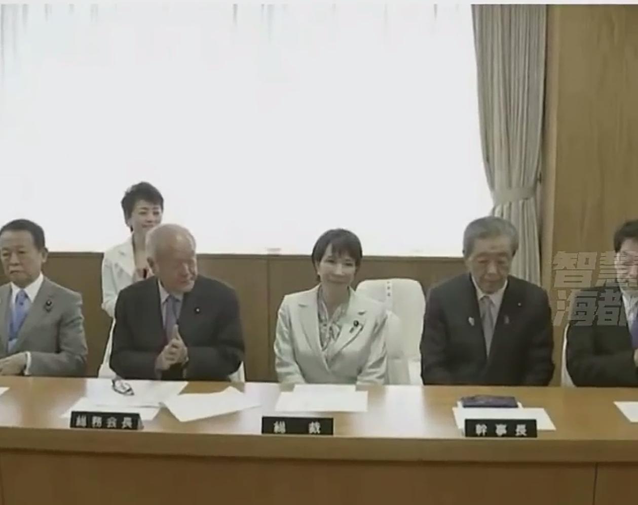 高市早苗任命自民党高层人事均是极右翼人士！其中前首相麻生太郎更是掌控最关键职位，