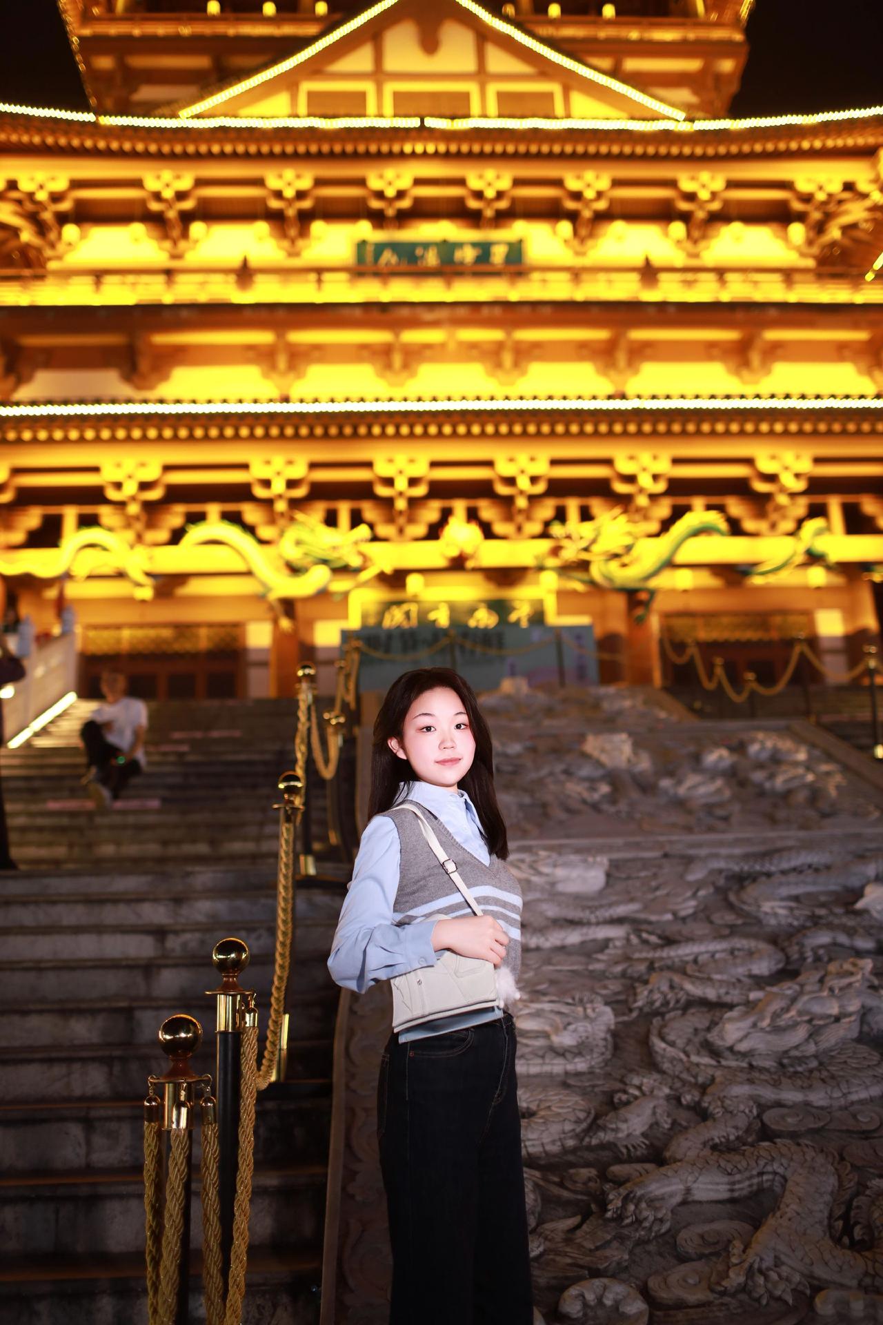 民族音乐 用歌声记录旅游足迹 景点打卡pose 和地标合个影 爱拍照爱生活