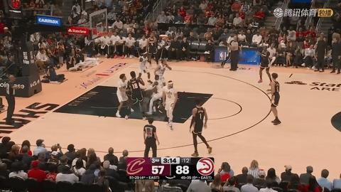 老鹰主场22分大胜骑士！麦科勒姆29分火力全开，丹尼尔斯三双主宰比赛

北京时间