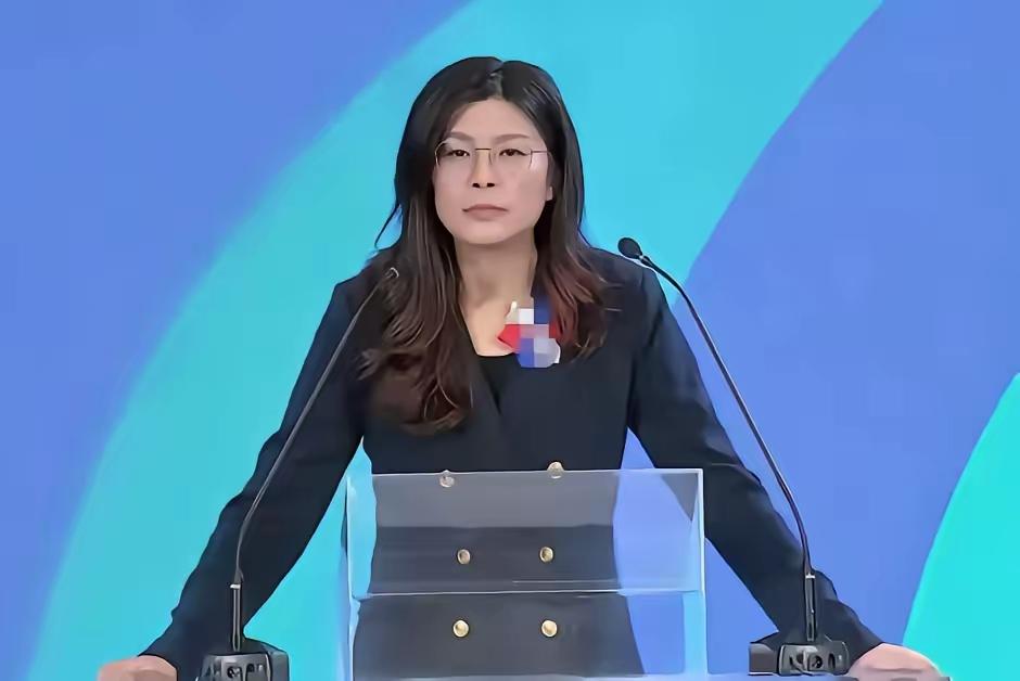 国民党公然鼓吹“武力保台” 真面目彻底暴露！
11月5日其官方账号公然宣称“备战