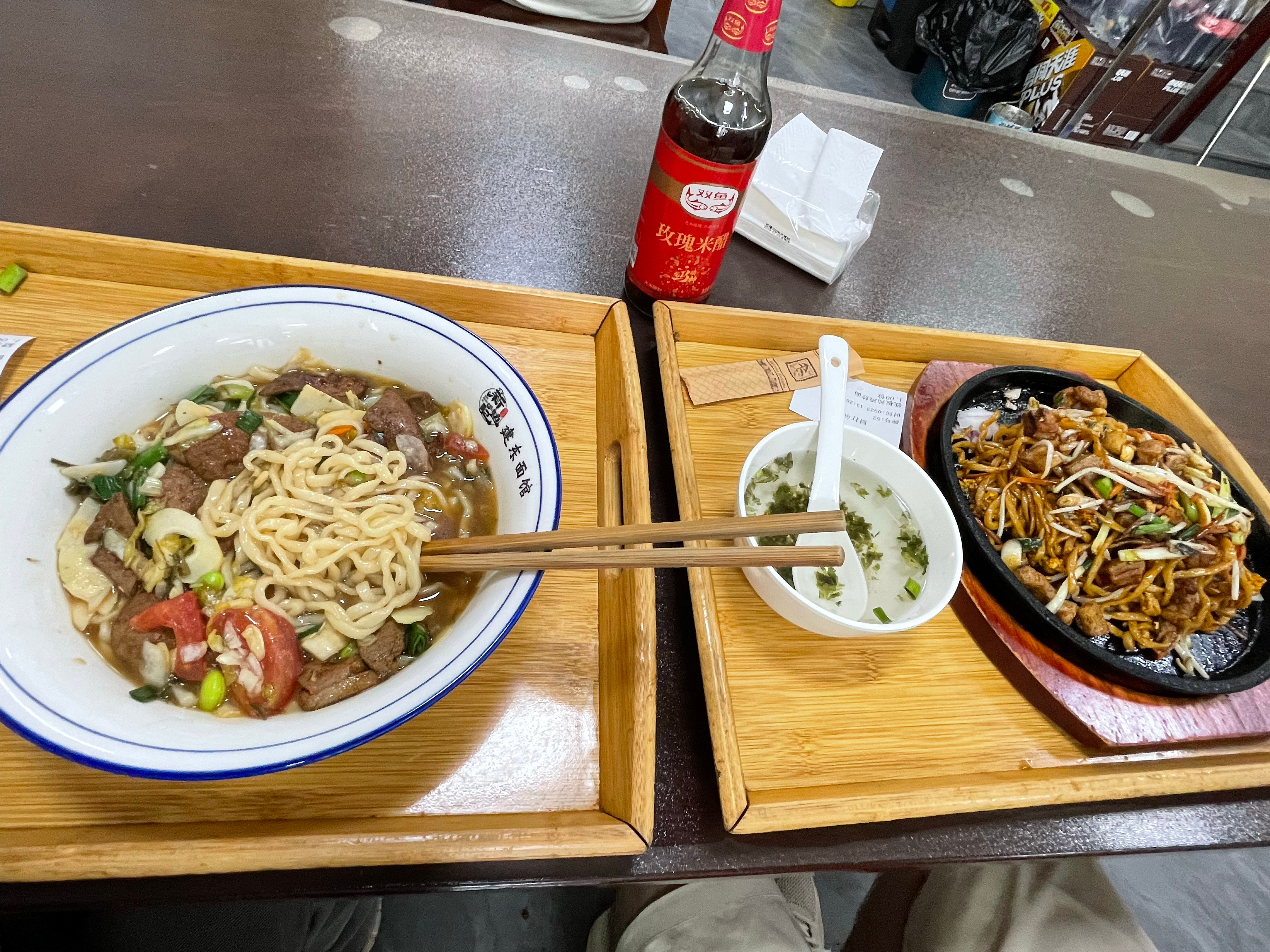 带宝宝来吃次坞打面啦🍜大家喜欢汤面还是炒面 ​​​