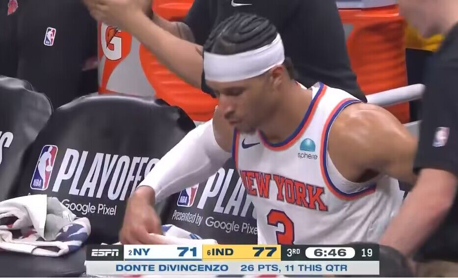 这真是大新闻，连打154分钟， 尼克斯猛将哈特终于被换下场休息了哈特：这是我第一