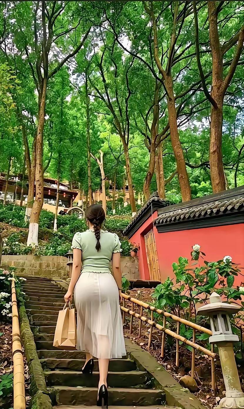 漫步古风小道，感受岁月静好！