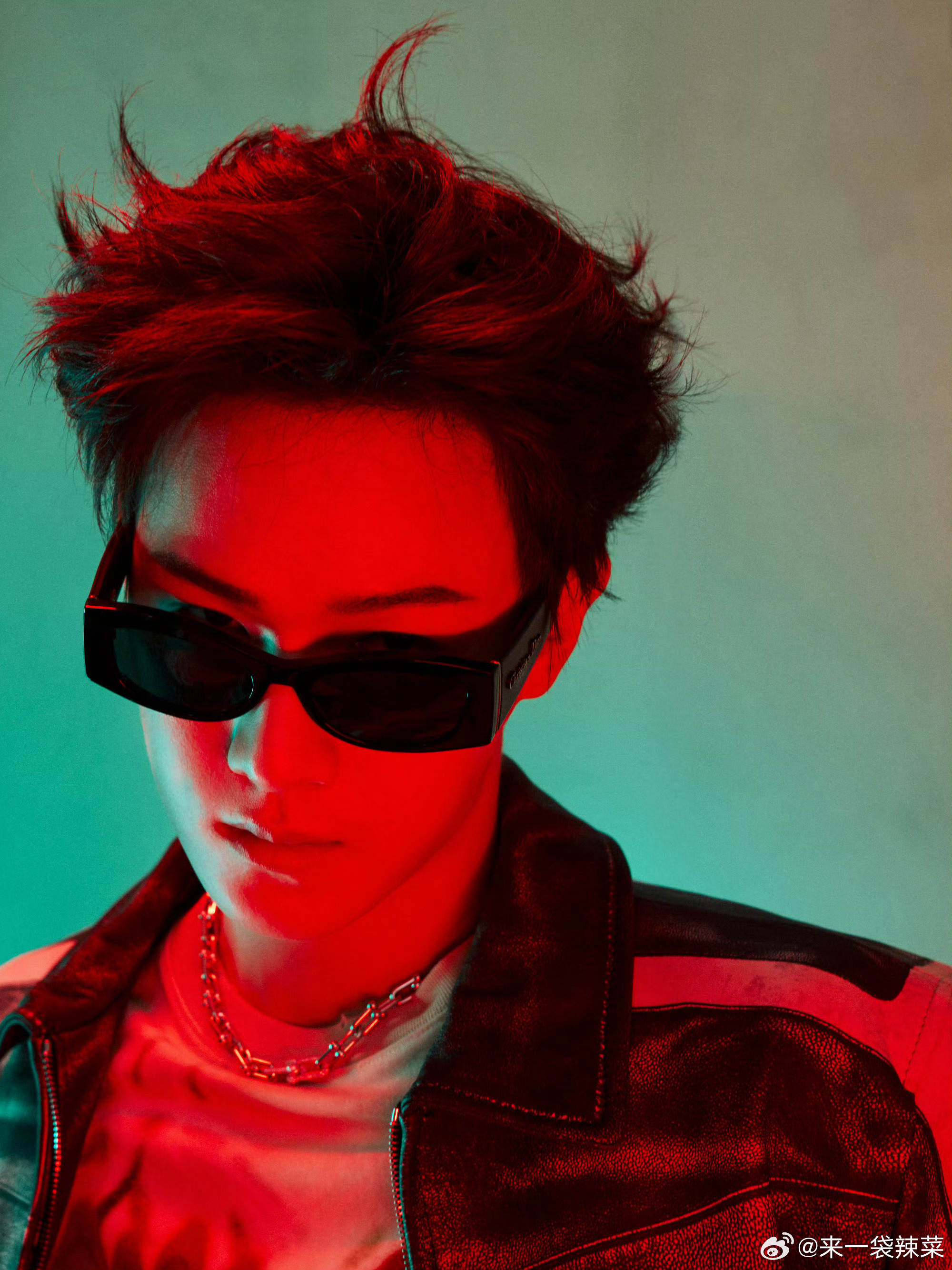 李昀锐F1赛车服造型李昀锐参加上海F1赛事的穿搭绝了，酷神来着