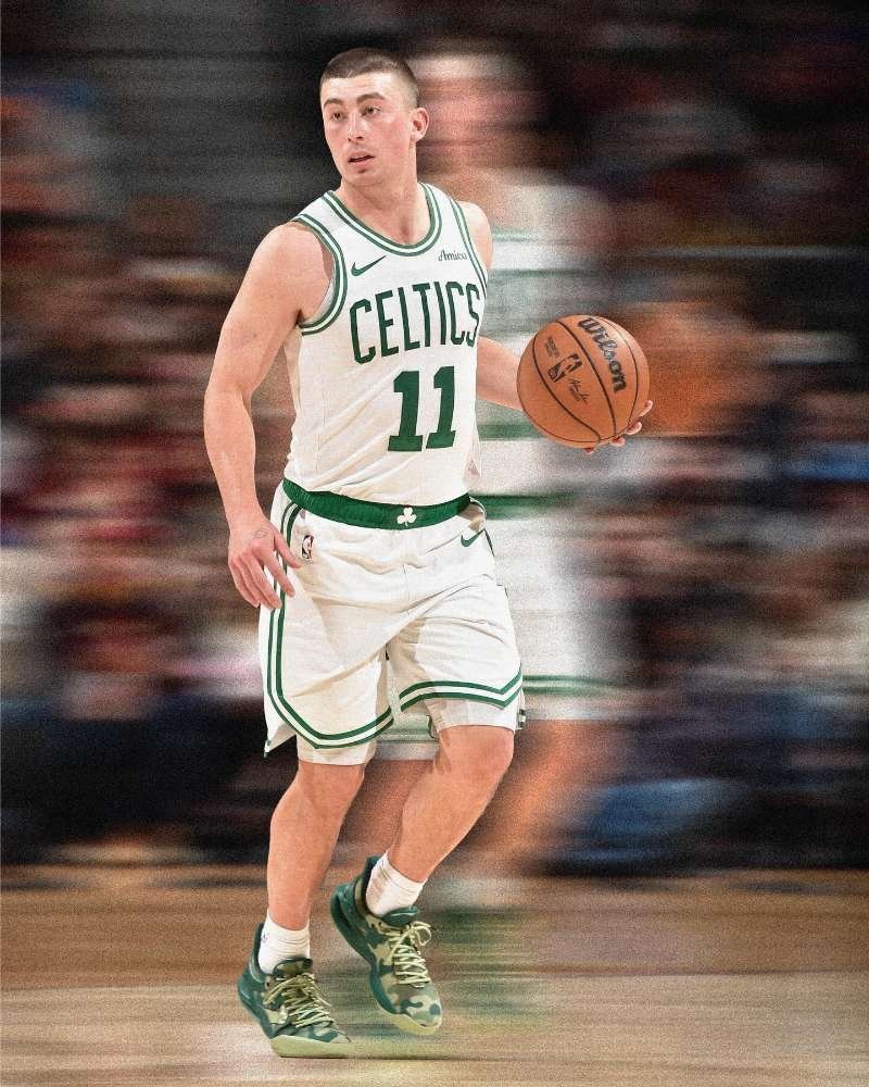 凯尔特人图库 普里查德是否已经走出了开赛后的低迷，回归自己的最佳第六人本色？凯尔