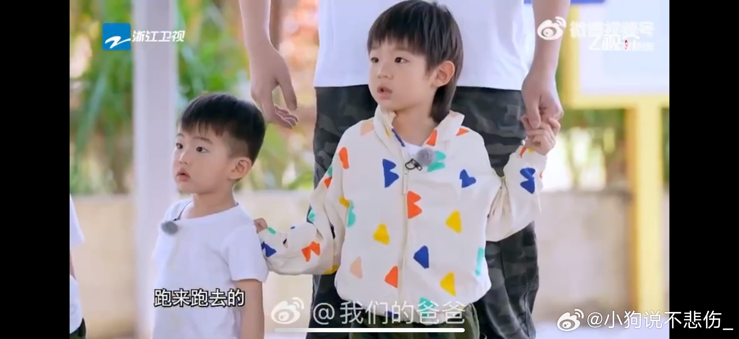 吴尊专业演示海姆立克急救法我也是经过吴尊的讲解，大致了解了海姆立克急救法啊！！这