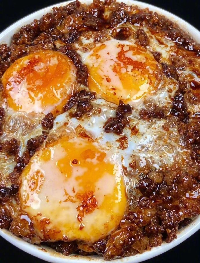 五花肉沫鸡蛋🍳滑嫩可口的鸡蛋🥚 裹满料汁的肉末🥩 ​​​