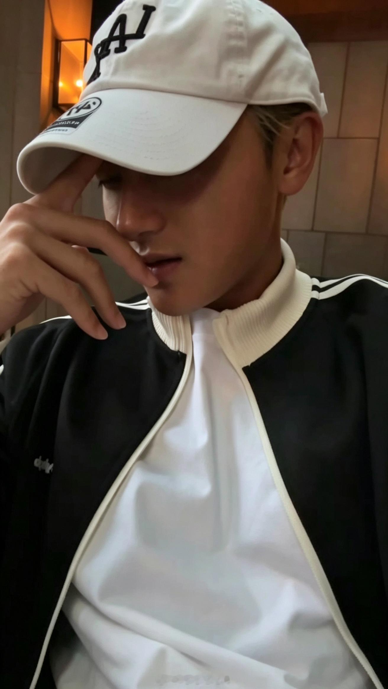 黄子韬[超话]黄子韬王者万象棋电竞代言人 啊啊啊啊啊啊啊啊啊啊啊[舔屏][舔屏]