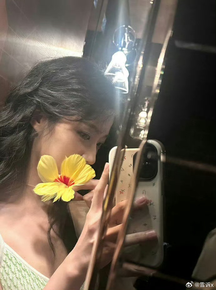 卢昱晓[超话] 🌷卢昱晓谋杀者的告白 |卢昱晓林遇安我想念上海，想念秋天，以及