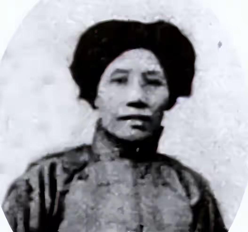 1913年，湖南永丰镇传出一条炸裂消息：十三岁的刘姓姑娘被人强行许配给当地一户人