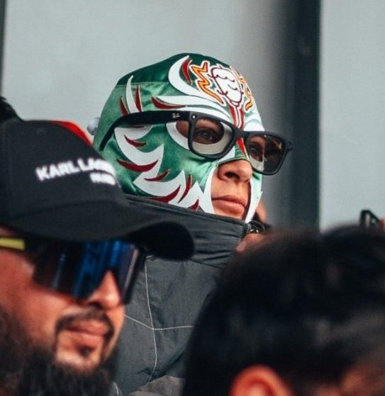 换做是你，能认出来看台上的拉塞尔吗[并不简单]F12025F1墨西哥城大奖赛 ​