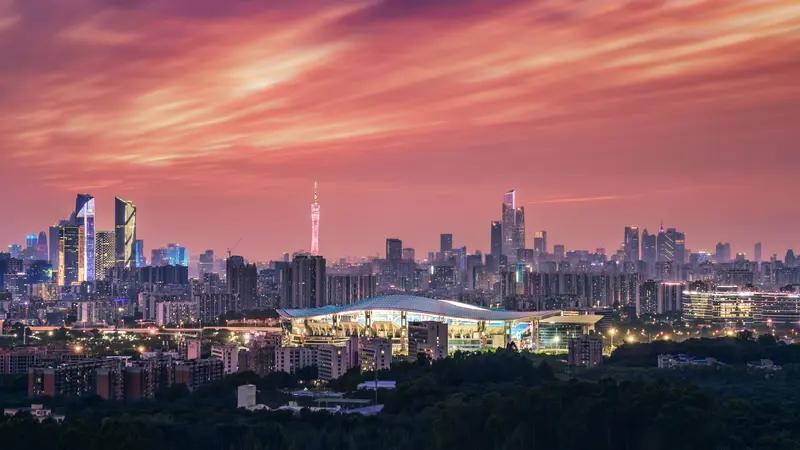 近期多地公布2025年经济“成绩单”，广东、江苏、山东GDP稳居前三，都迈入“1