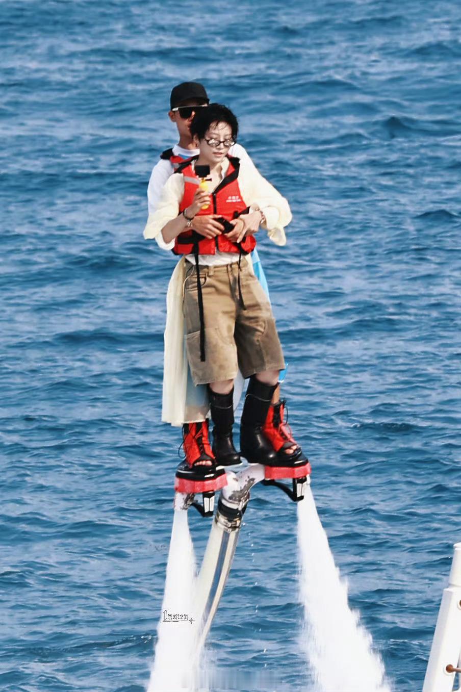 刘雨昕今日综艺新路透是真的上天入地了，好可爱