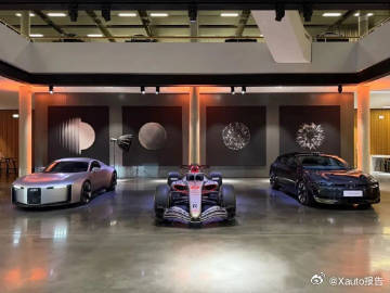 奥迪德国总部放了什么车奥迪E7X是奥迪电动化战略的中大型纯电SUV，承袭百年造车