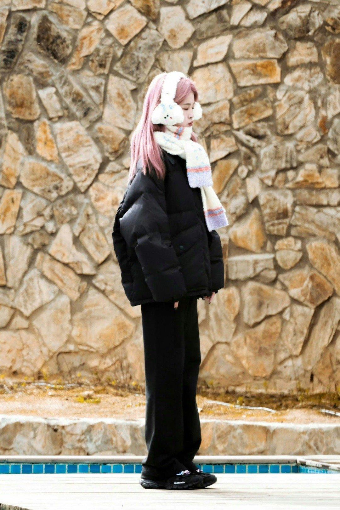 已经看到各种问外套鞋子围巾耳罩的了[柯基]带货这块家猪总是不经意就做了 ​​​