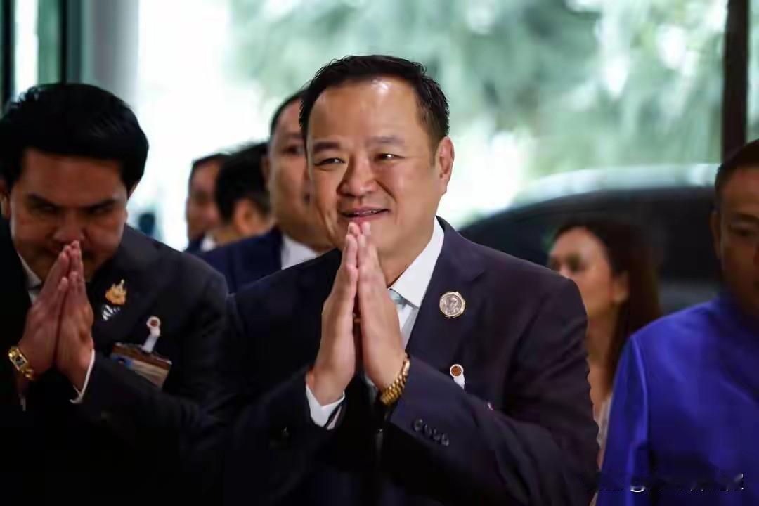 特朗普搞不定，中国及时出手，泰国开出停火条件，就等洪玛奈开口