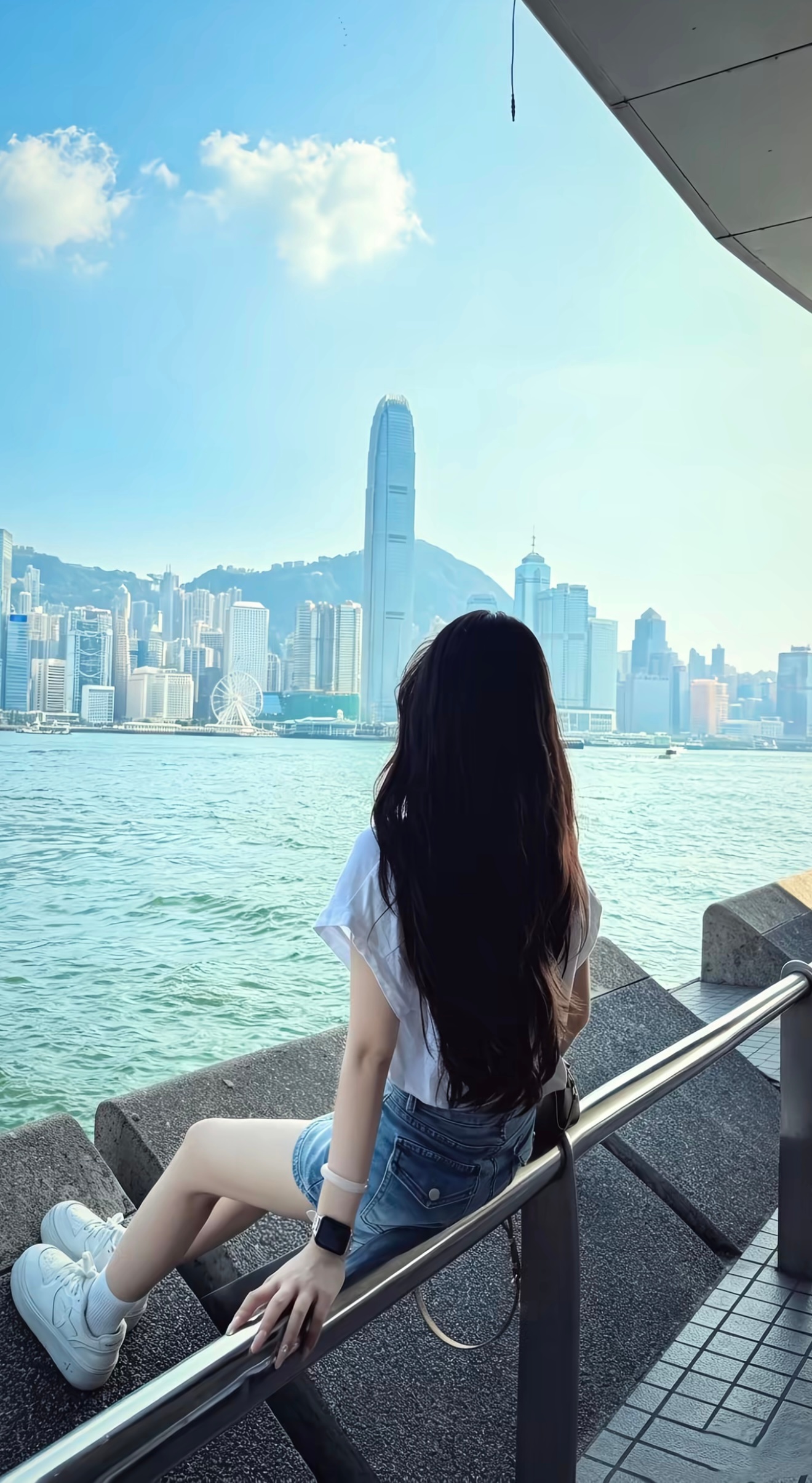 日行一善  每一分自信和优雅的背后，都有一份对梦想的追求和坚持，有时候，成功和失