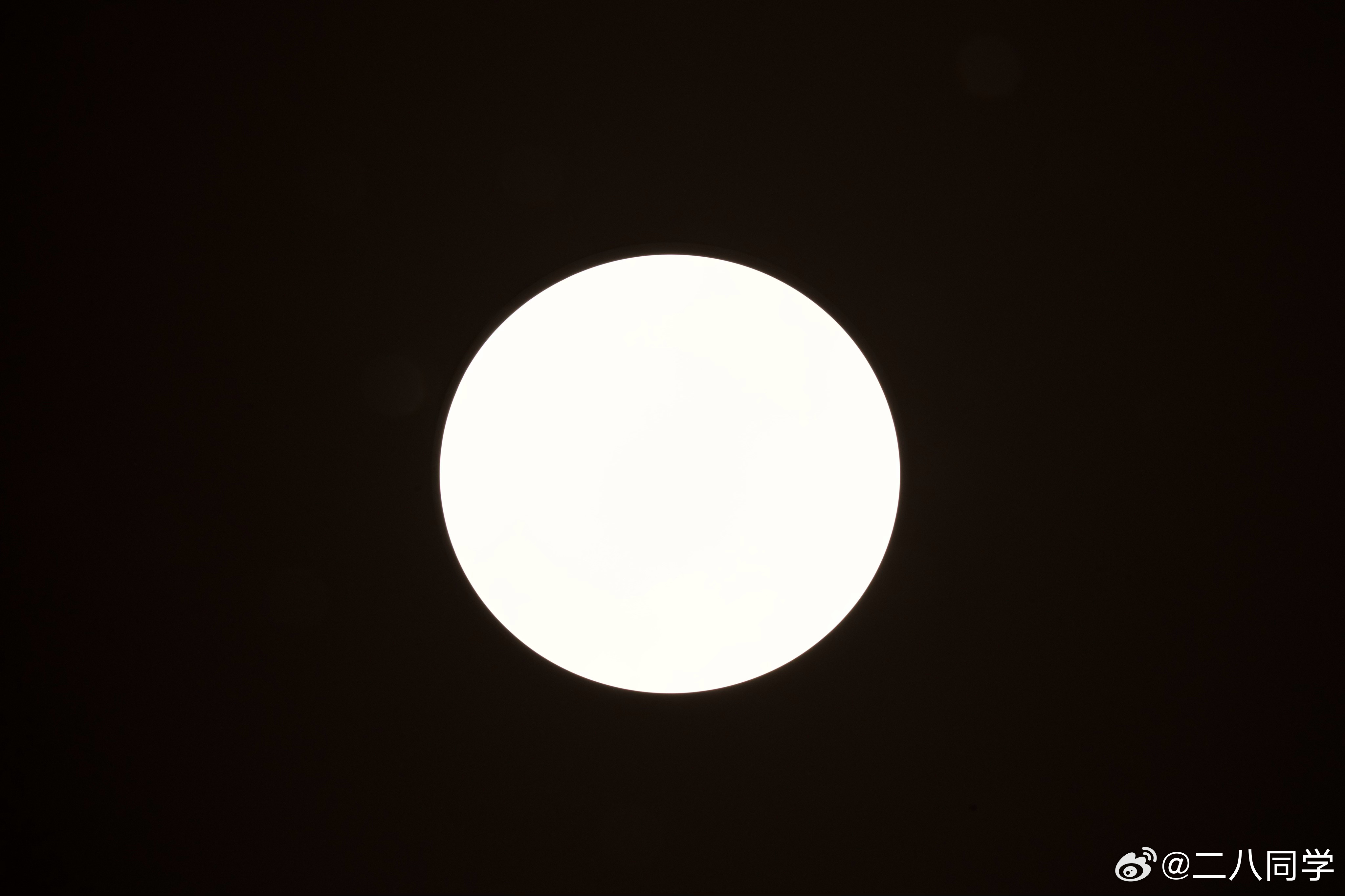 米家吸顶灯Pro 超薄系列更新了三款灯L100（大客厅），D60（小客厅/卧室）