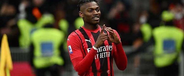 搬运足球情报，给足球爱好者们提供帮助AC米兰VS萨索洛1米兰的两名中锋球员全部受