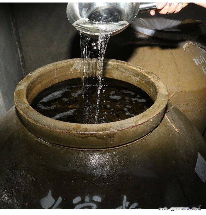 #存放十年的38度白酒还能不能喝#
【老百姓的热门话题：存放十年的38度日酒，究