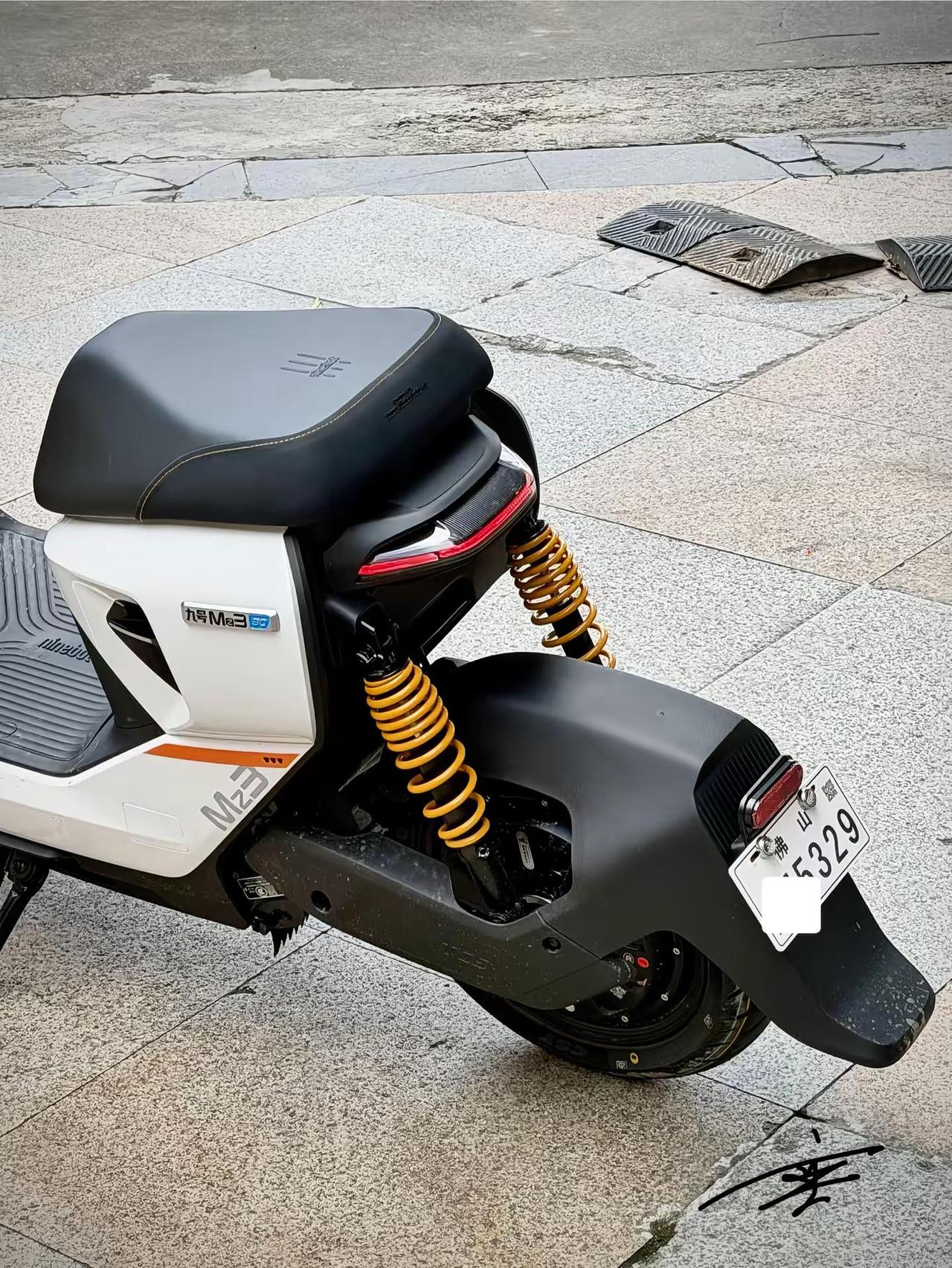 Mz3-30能否续写机械师二代当年的风光。九号Mz330 九号机械师二代