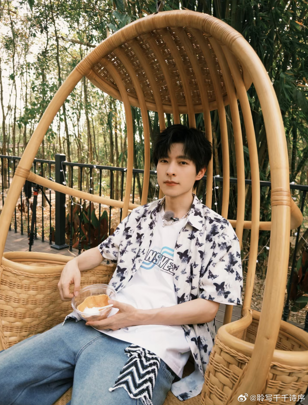文韬Stefan[超话] 🍑文韬 🍑‍全世界最好的文韬 “可是追星不是暗恋，