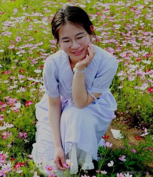 “灶口四不对，家旺人富贵”，这“四不对”指的是灶口不能对着以下四处：

一是灶口