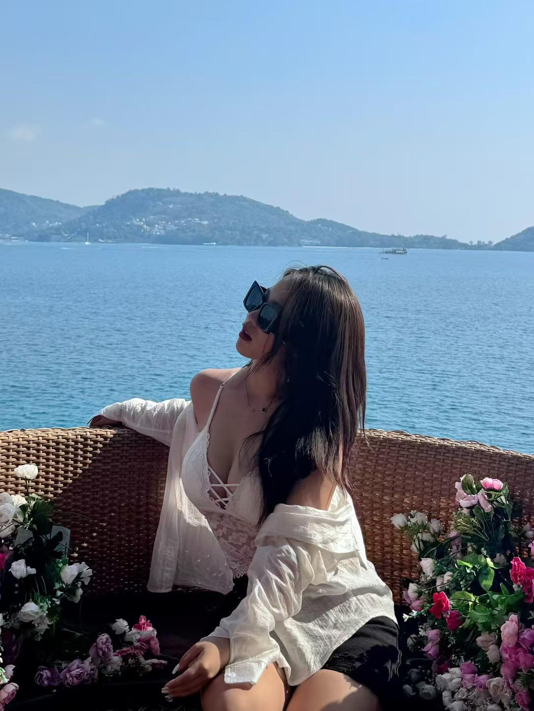 再次面对同样的伤害 我愣了 很恍惚 明明都那么挑剔了 还能看错人