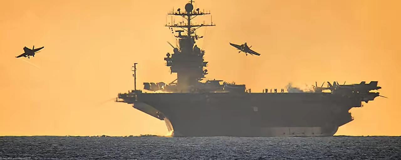 美国尼米兹航空母舰本想在出席东盟峰会的总统特朗普面前好好显摆一番，不料弄巧成拙，