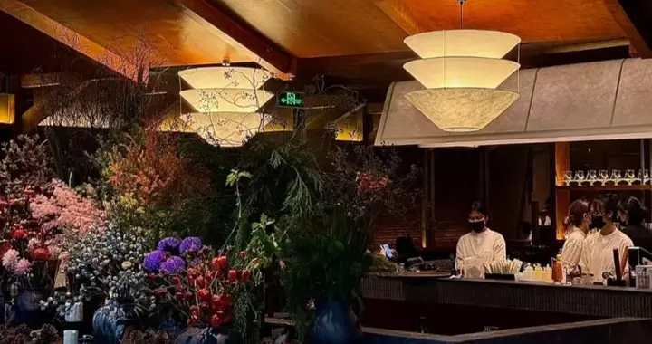 万物皆可山野！火锅、地方菜、新茶饮集体“山野化”