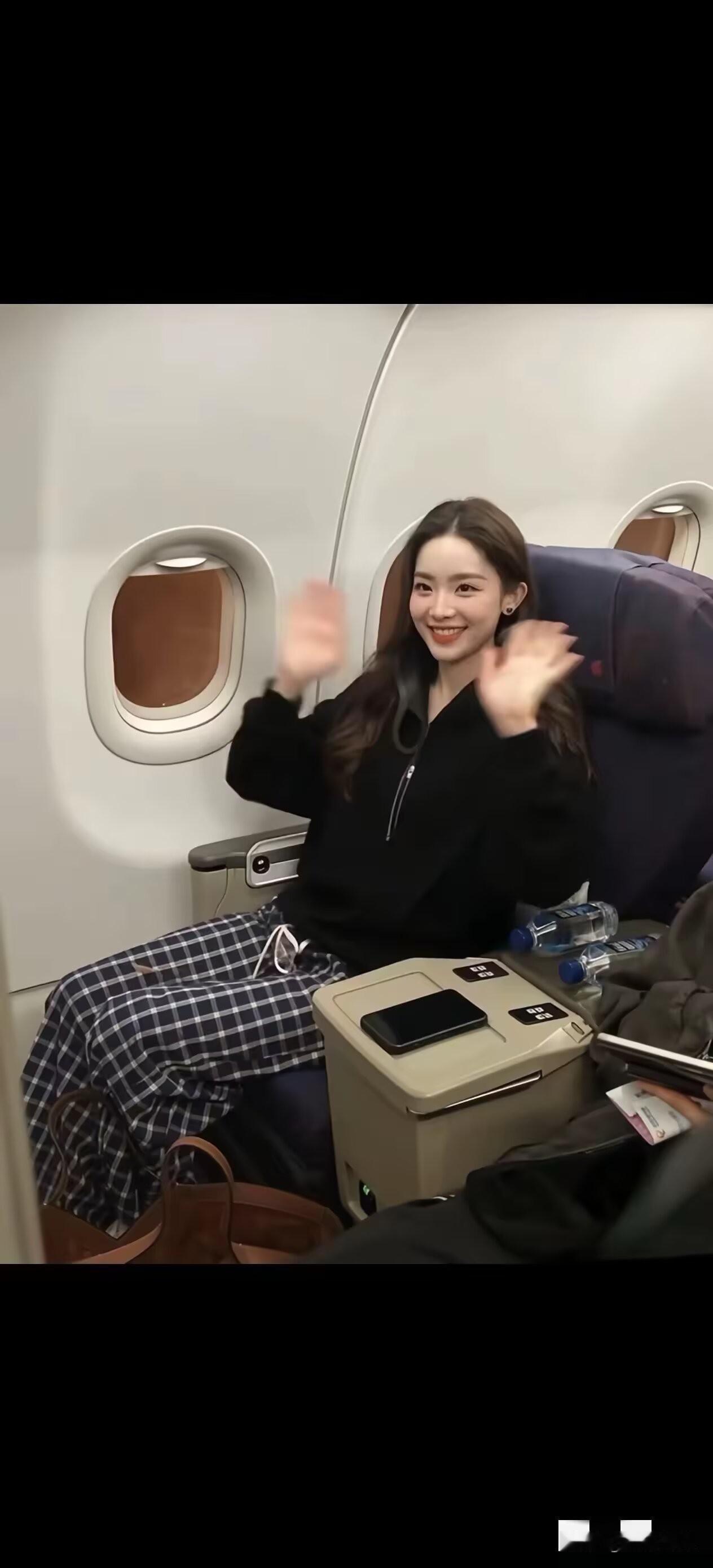 人到中年，哪有那么多精力去套路，简单点，我明牌，你随意。