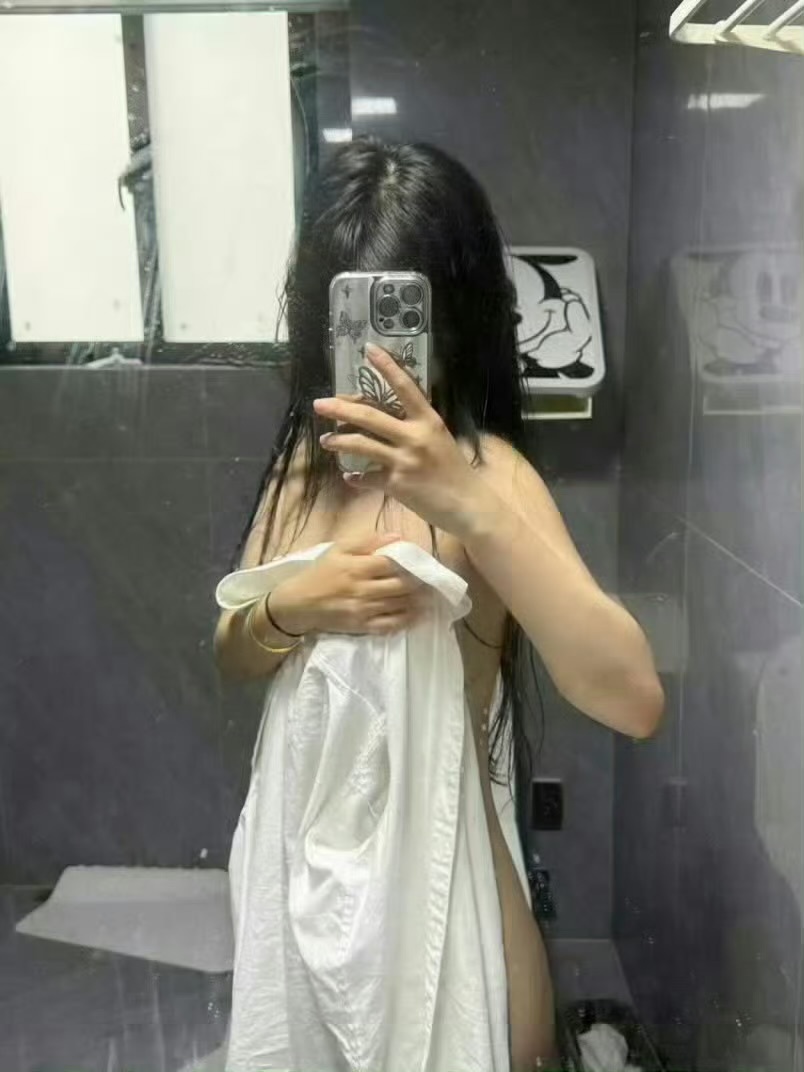 私底下薯条冰激凌都来啊 