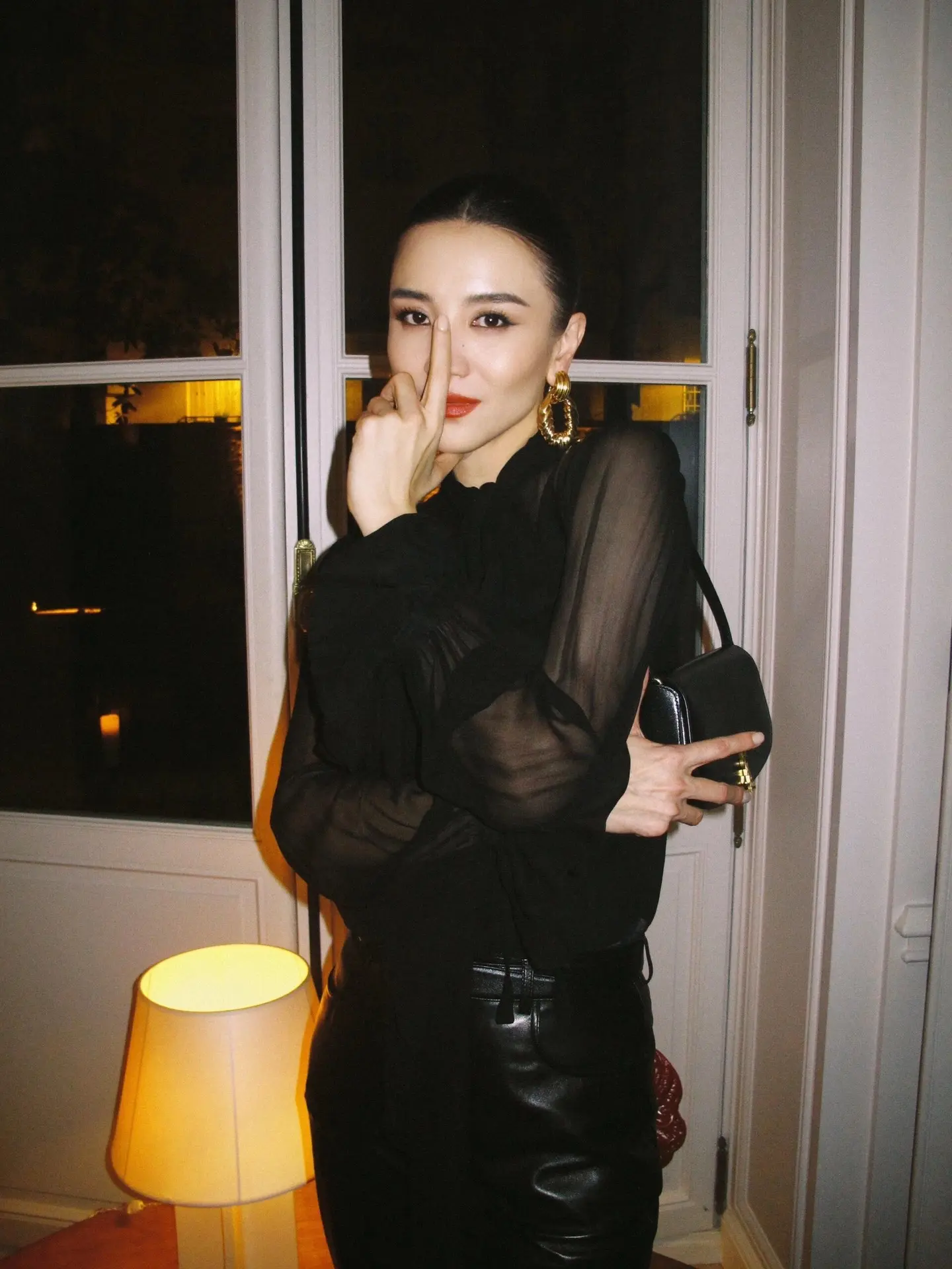 “想起我的好的时候记得扇自己两巴掌”