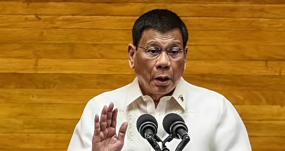 杜特尔特：中美开战，美国会从菲律宾基地攻击中国的导弹基地和军事设施，这是百分百肯