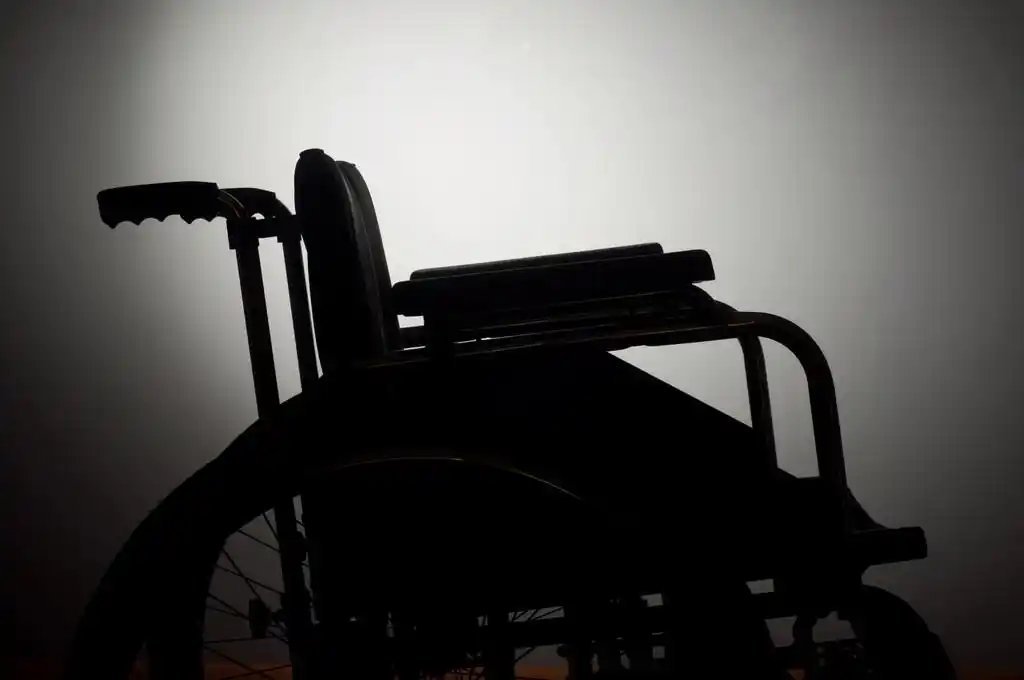 深圳机场的事能不能有个体面点的了结？看来是不能了……就算不说残疾人问题，只说很快