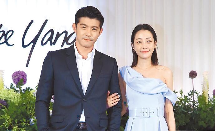 曝王柏杰谢欣颖复合王柏杰未回应与谢欣颖复合 据台媒，王柏杰谢欣颖分手近半年，近日