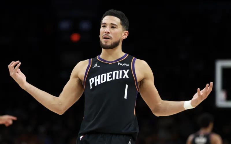 NBA官方：太阳后卫德文-布克因批评裁判被罚款35000美元
04月25日讯，在