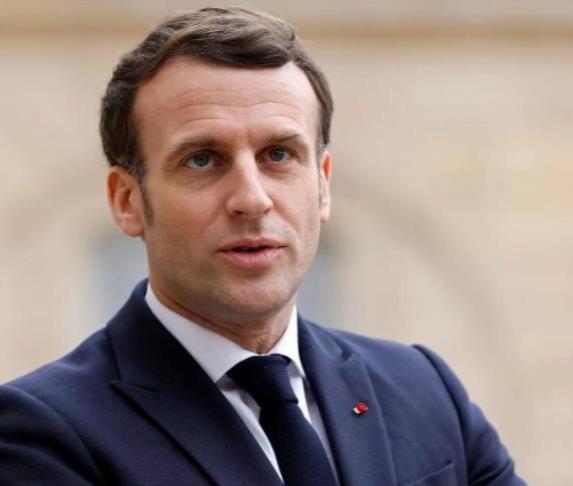 最近国际上的瓜真是越吃越刺激，曾经穿一条裤子的美法盟友，如今彻底撕破脸，闹得人尽