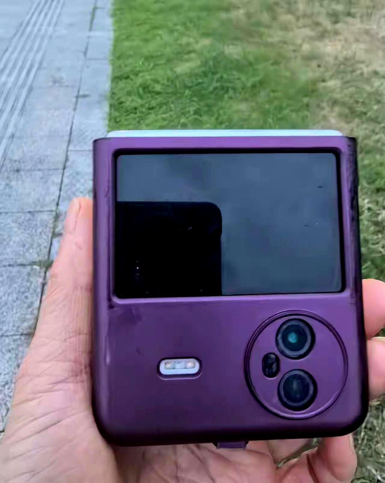 谁能想到，大晚上出门溜个弯，为了还个手机白白喂了40分钟的毒蚊子，最后竟换来半个