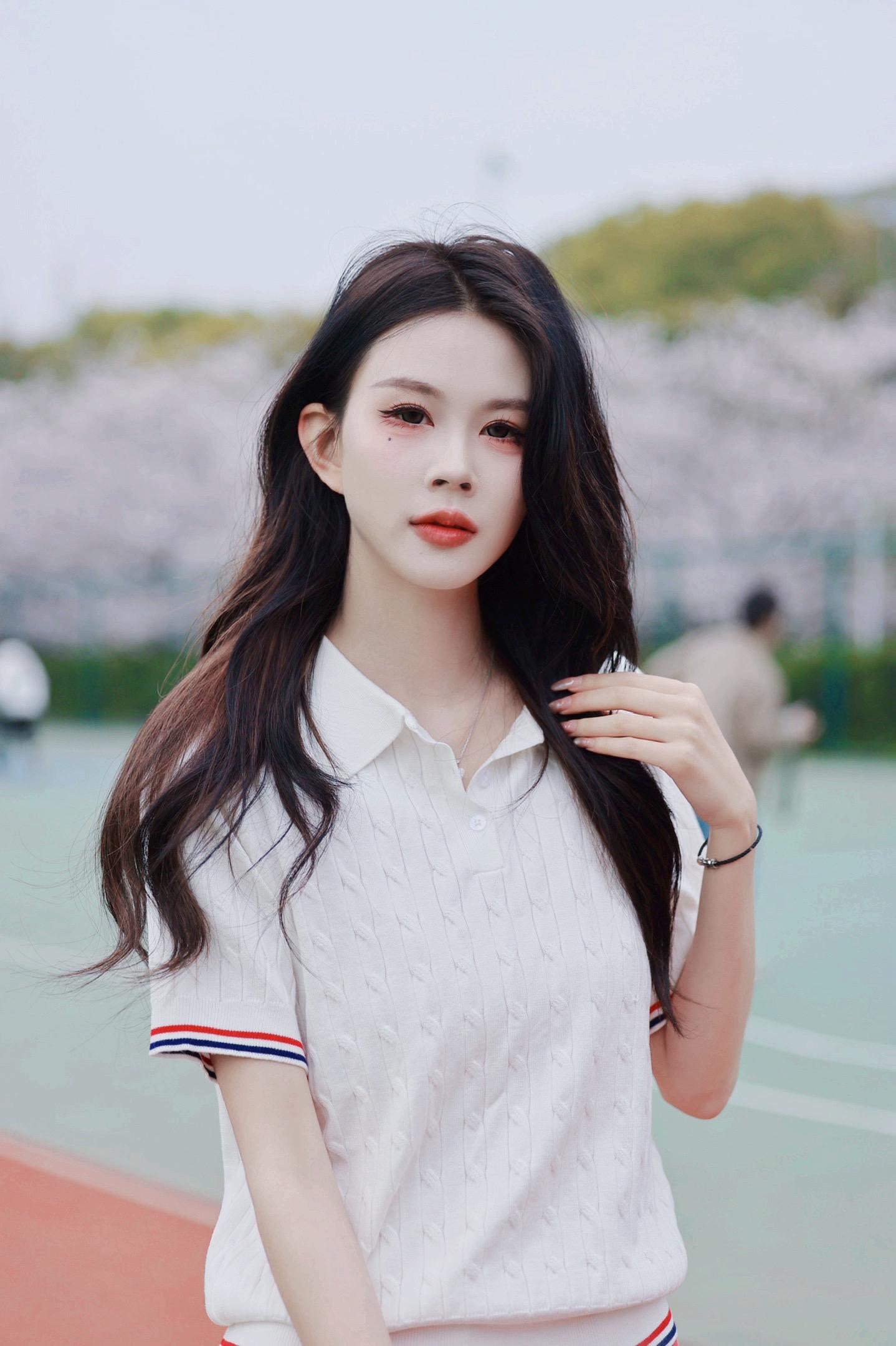 御姐拍照姿势 甜妹穿搭随意拍 我的春日穿搭look 穿美裙赴夏日之约 ...