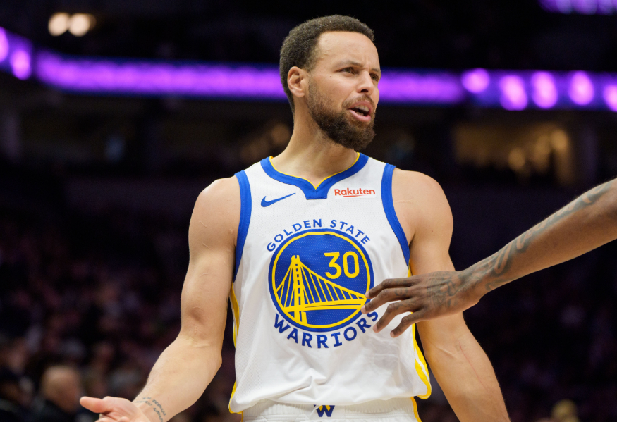 今天上午，勇士球星库里接受了记者采访。谈到在南美打比赛的可能性，库里说道：“我认