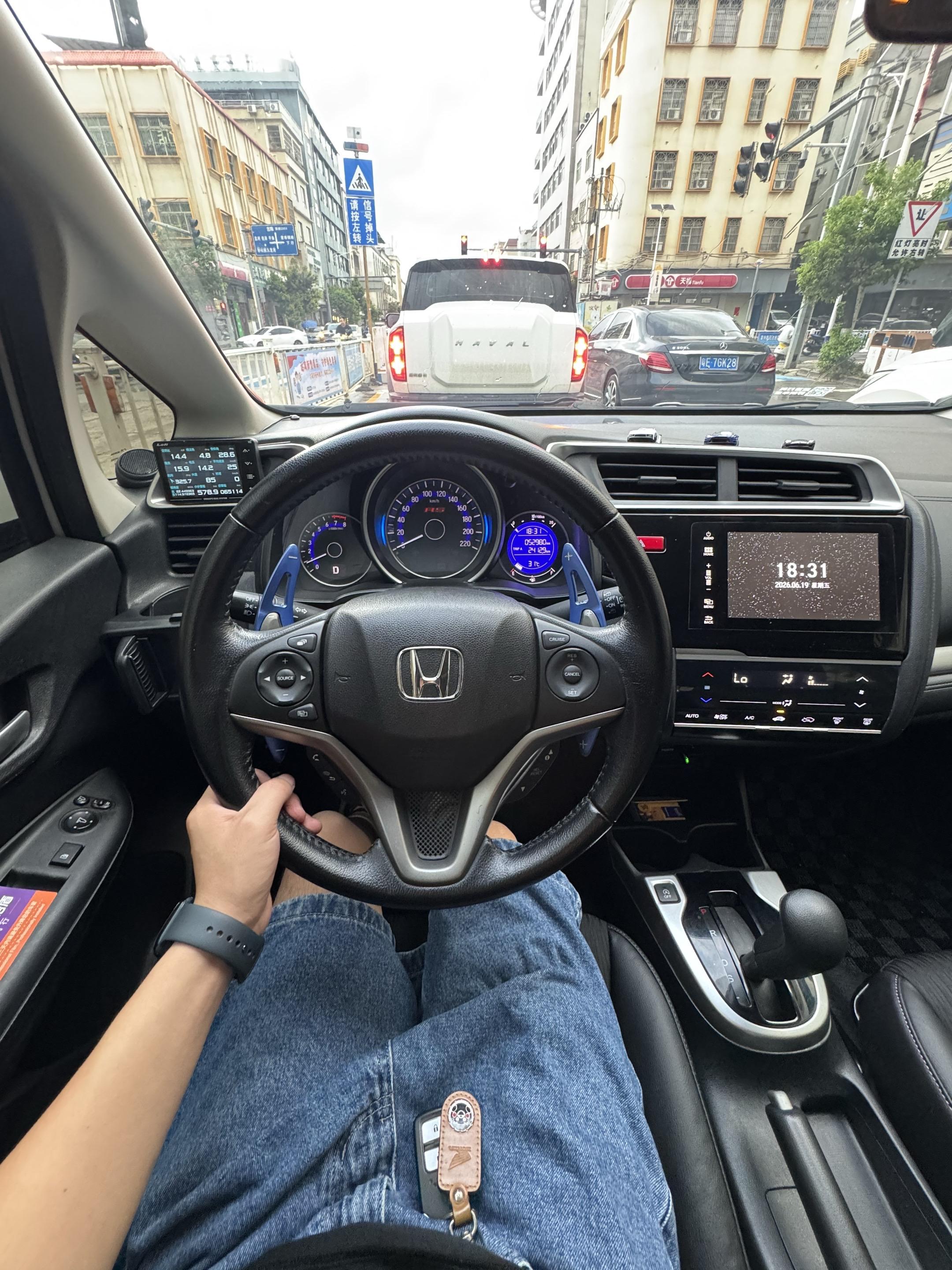 最帅两箱车内饰。