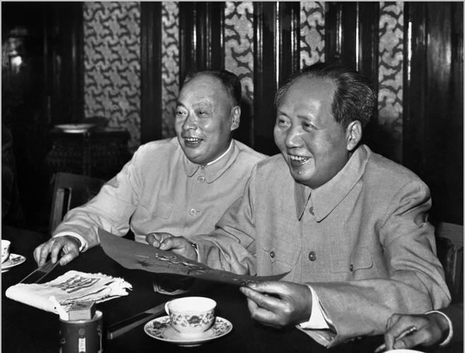 [太阳]1972年陈毅病逝，悼词出现“有功有过“4字，毛主席看后直接划掉了！
