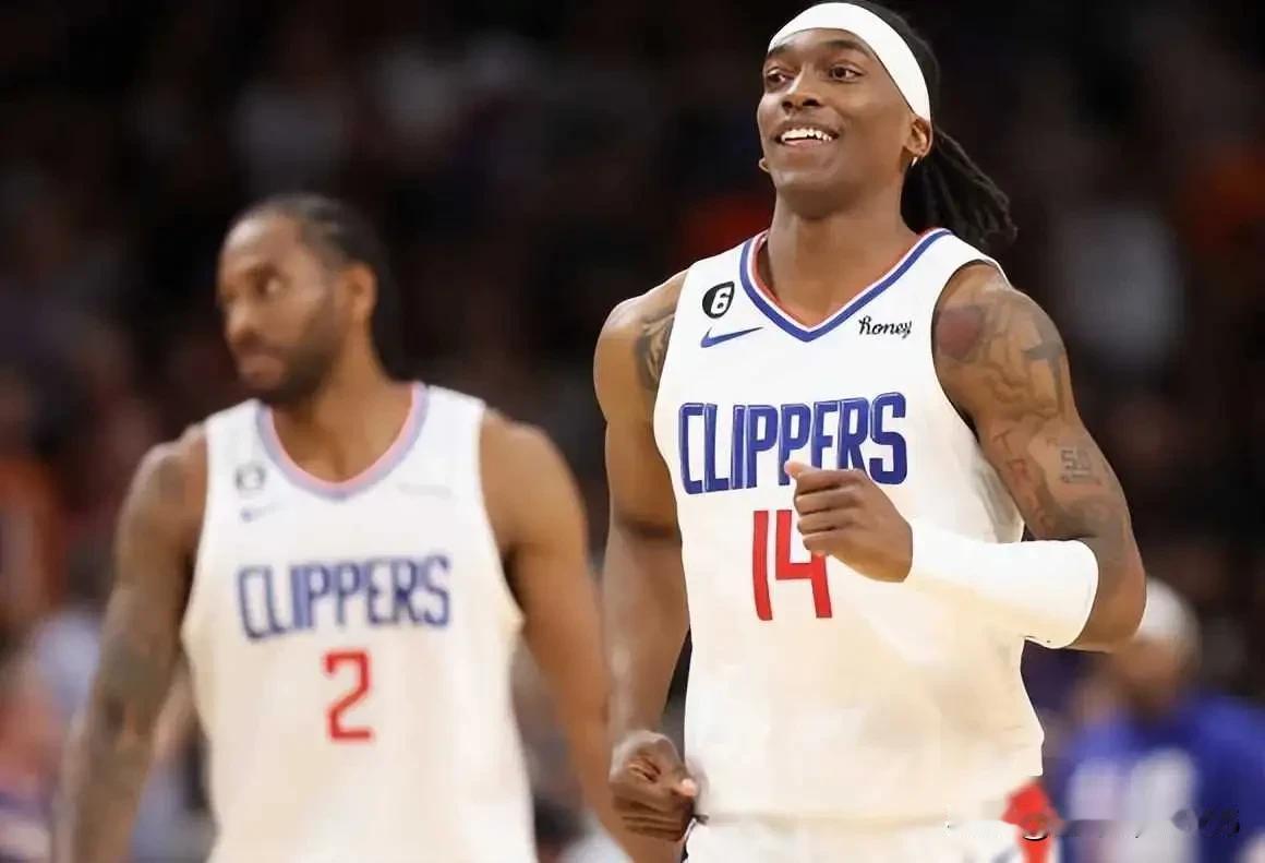 那个不欢迎哈登的男人，拒绝8000万元合同。
在快船3巨头身边打球，曼的球技和地