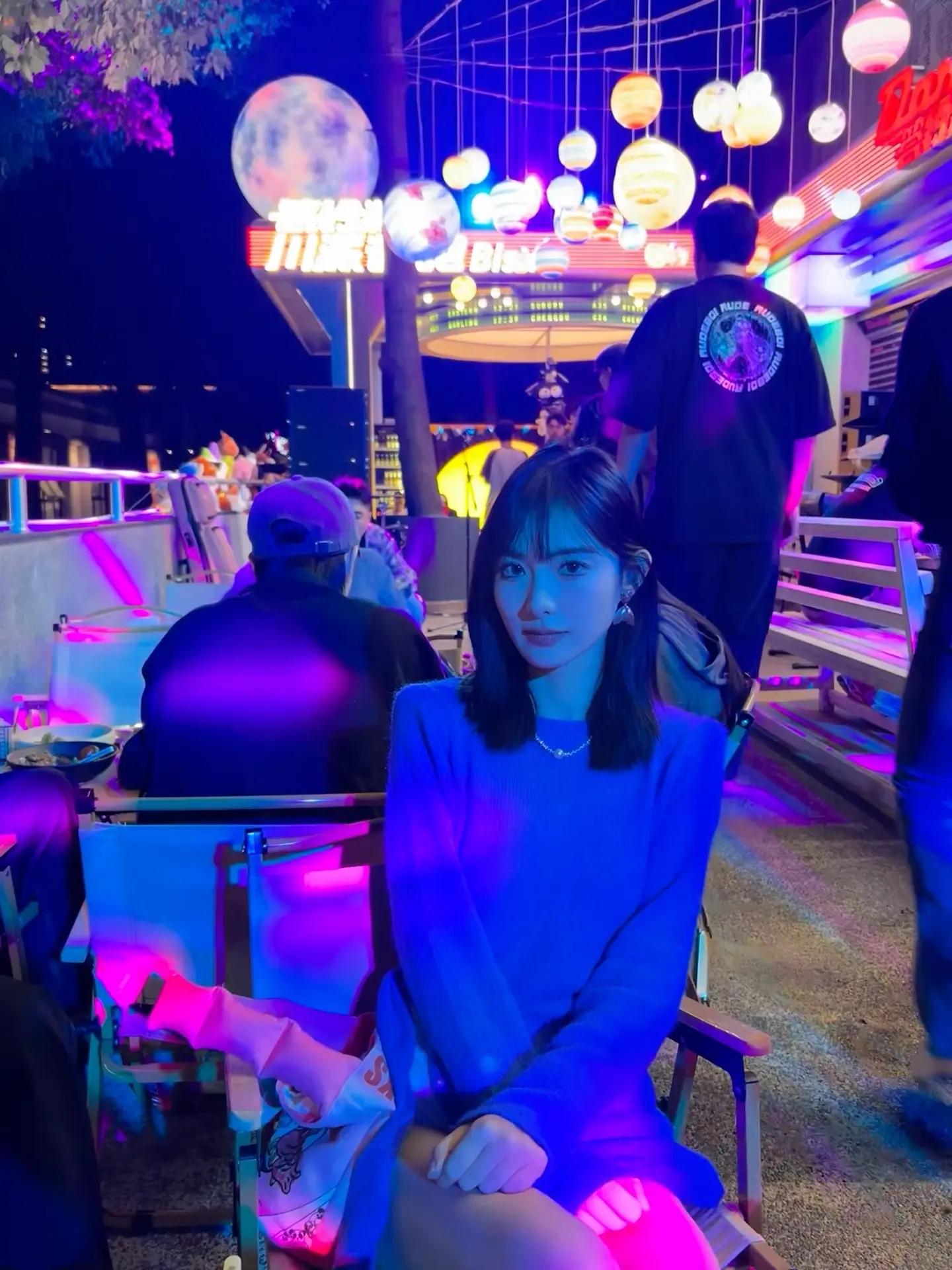 答铃派对🎉 Aaaaa都忘记拍美食啦～成都的朋友阔以去打卡，餐酒吧氛围超好。