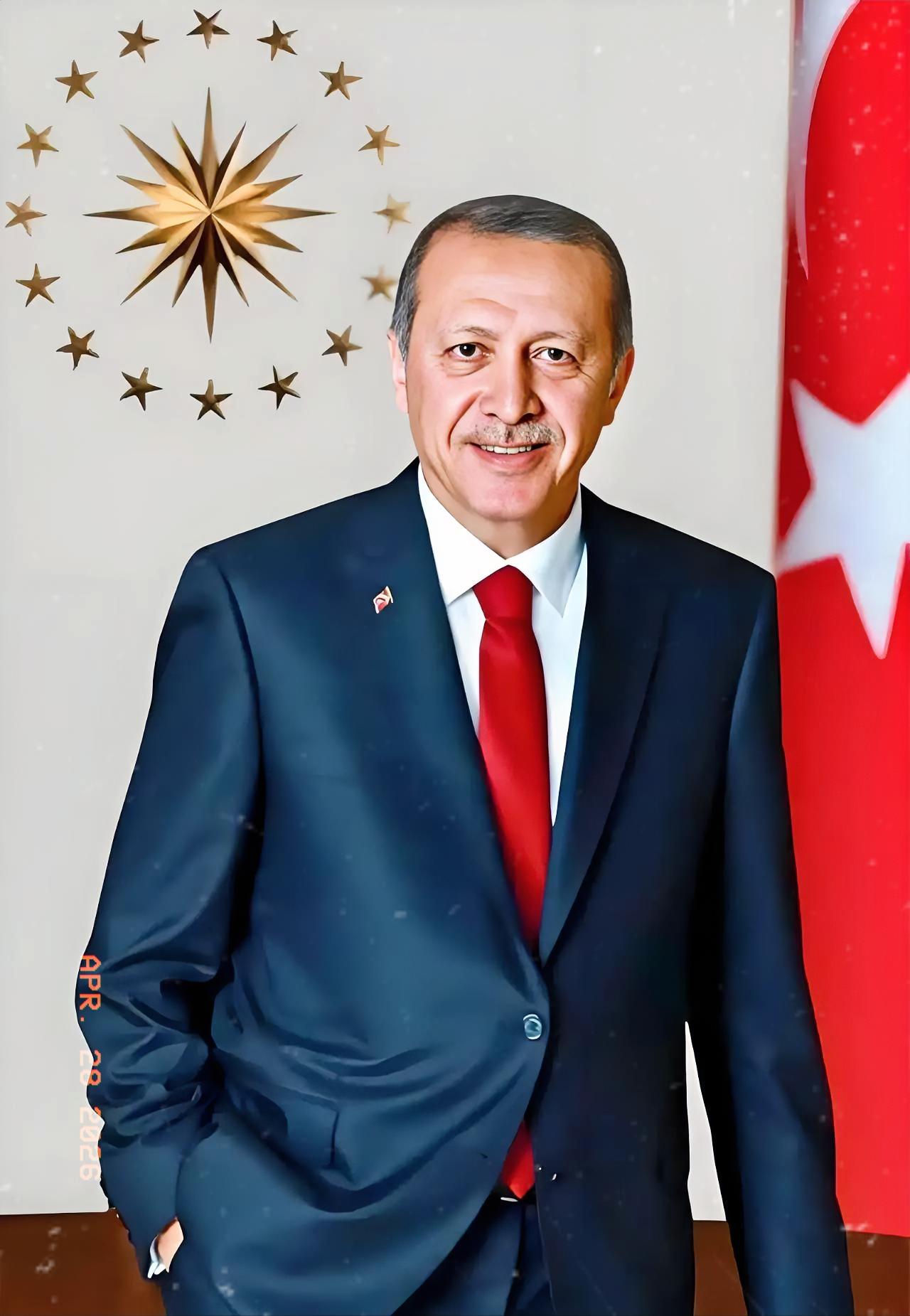 仗打了四年多，最积极张罗谈判的不是俄乌，也不是美国，而是土耳其。4月28日，土方